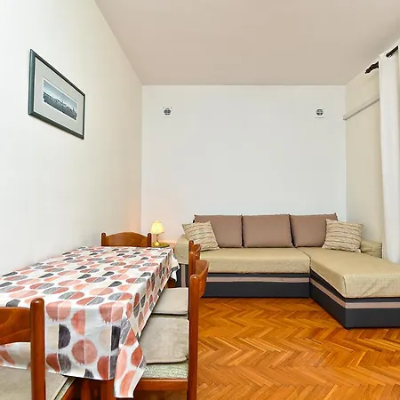 Apartments Angela 1001 Apartman *