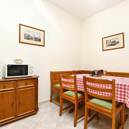 Apartments Angela 1001 *