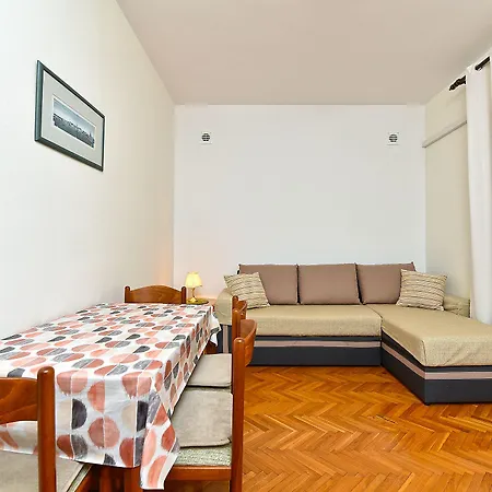 Apartament Angela 1001