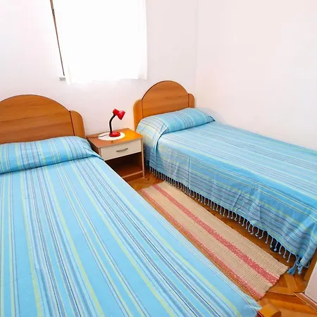 Apartment Apartments Angela 1001